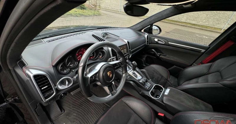 Porsche Cayenne cena 199998 przebieg: 125000, rok produkcji 2016 z Szczecin małe 781